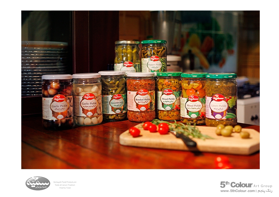 عکاسی صنعتی و تبلیغاتی محصولات مواد غذایی سمیه در استودیو رنگ پنجم
